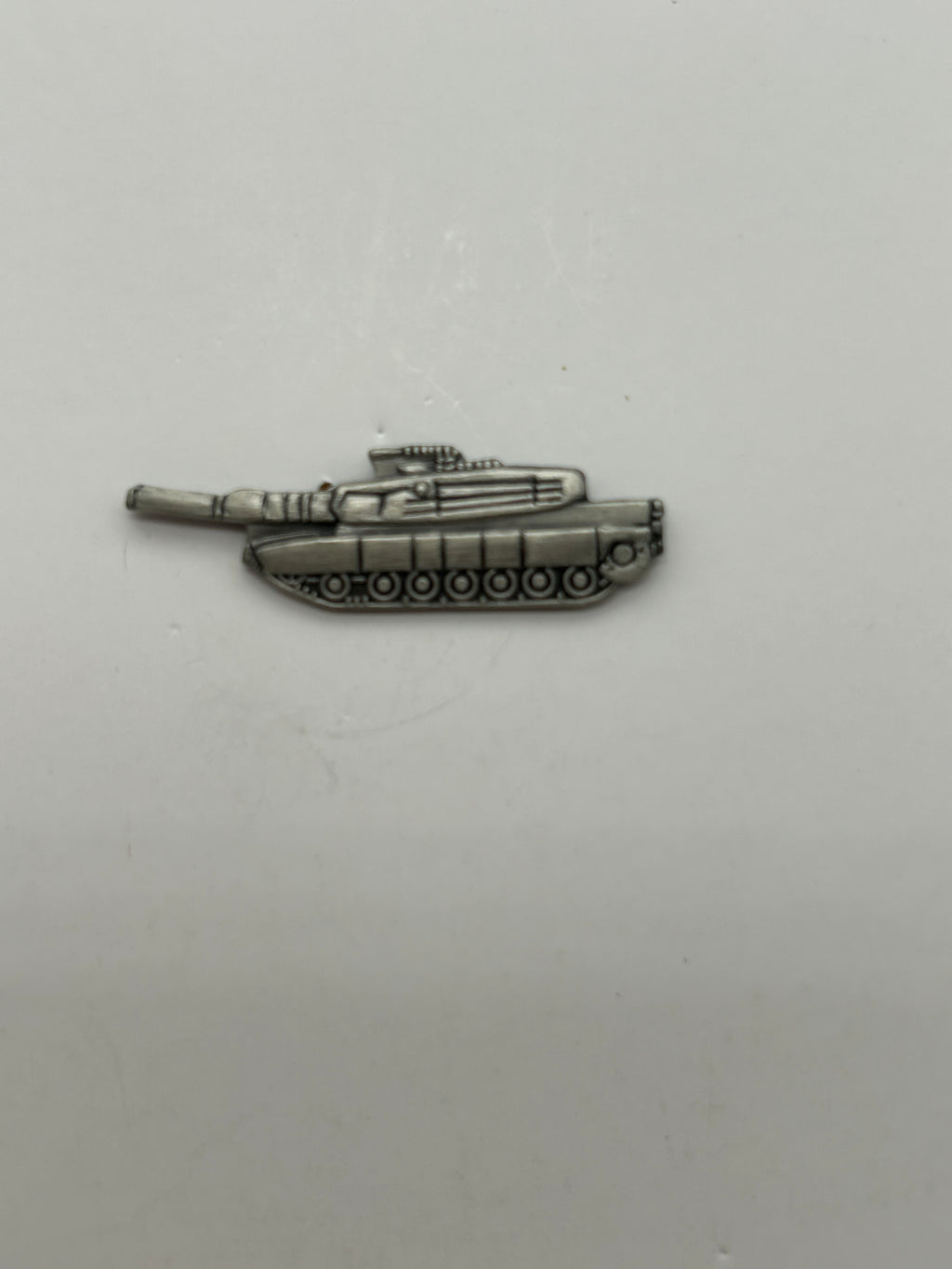M1 Abrams Main Battle Tank Pewter Tone Military Hat Lapel Pin | Military Hats & Pins