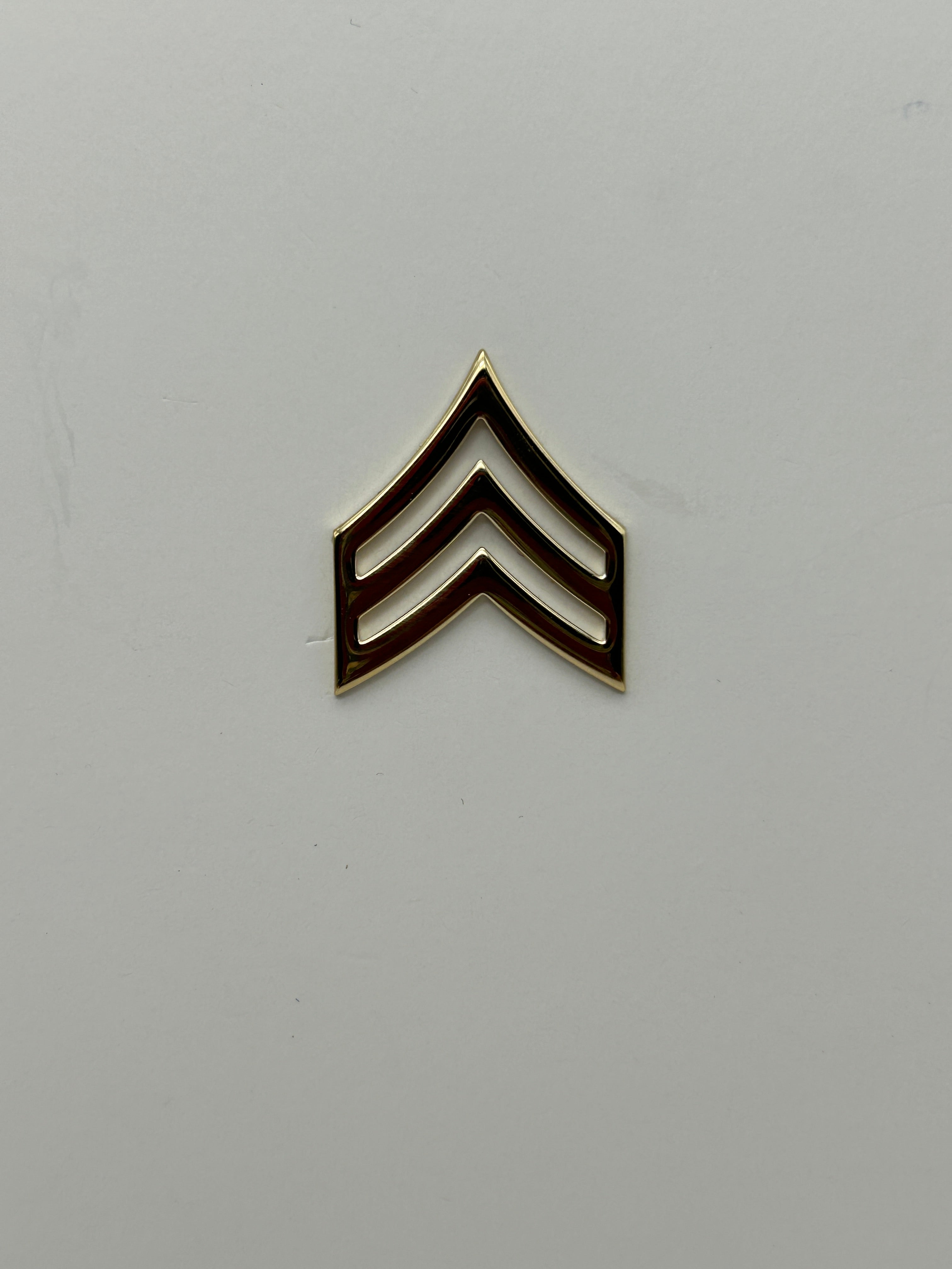 US Army SGT Lapel-Hat Pin | Military Hats & Pins