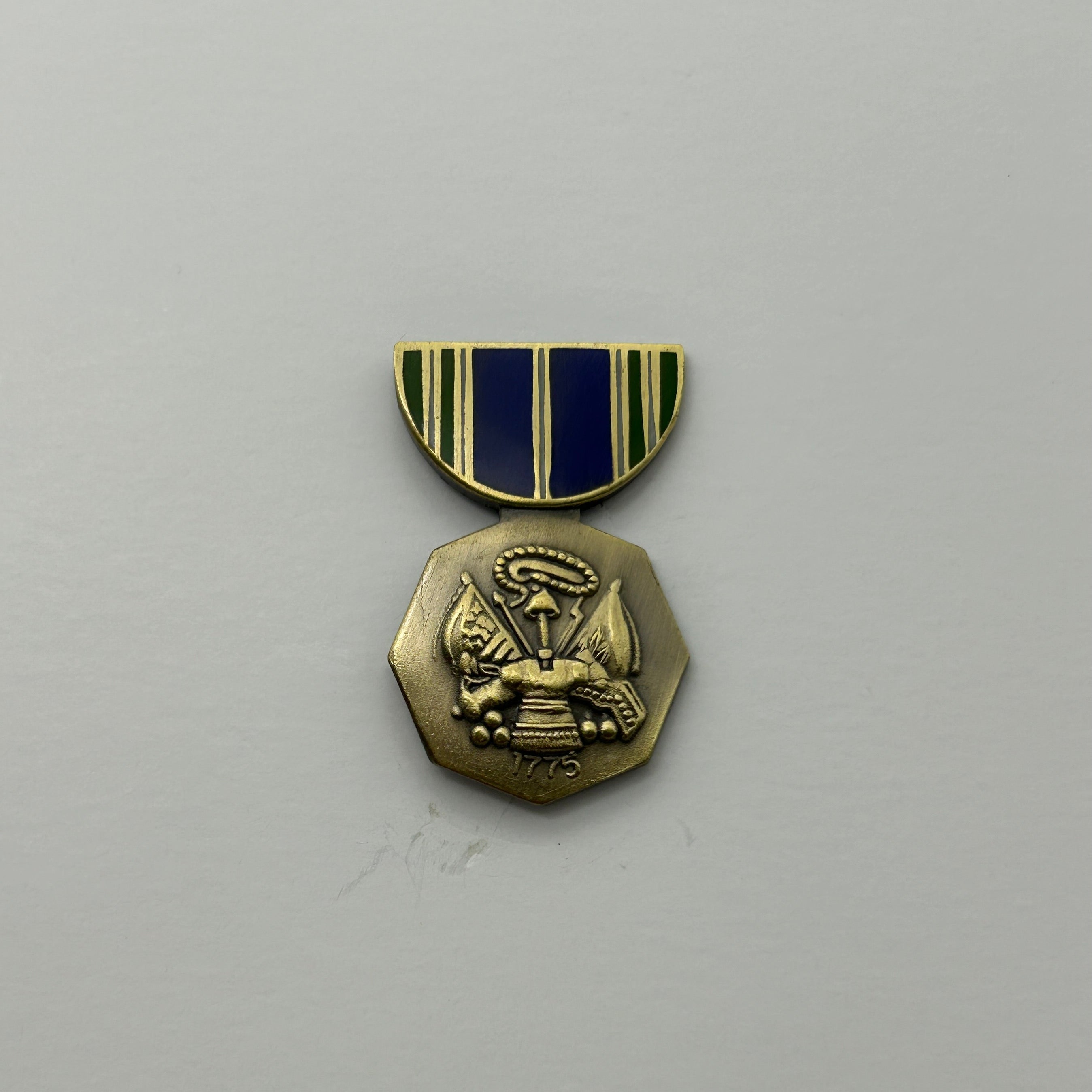 US Army Achievement Hat Pin | Military Hats & Pins