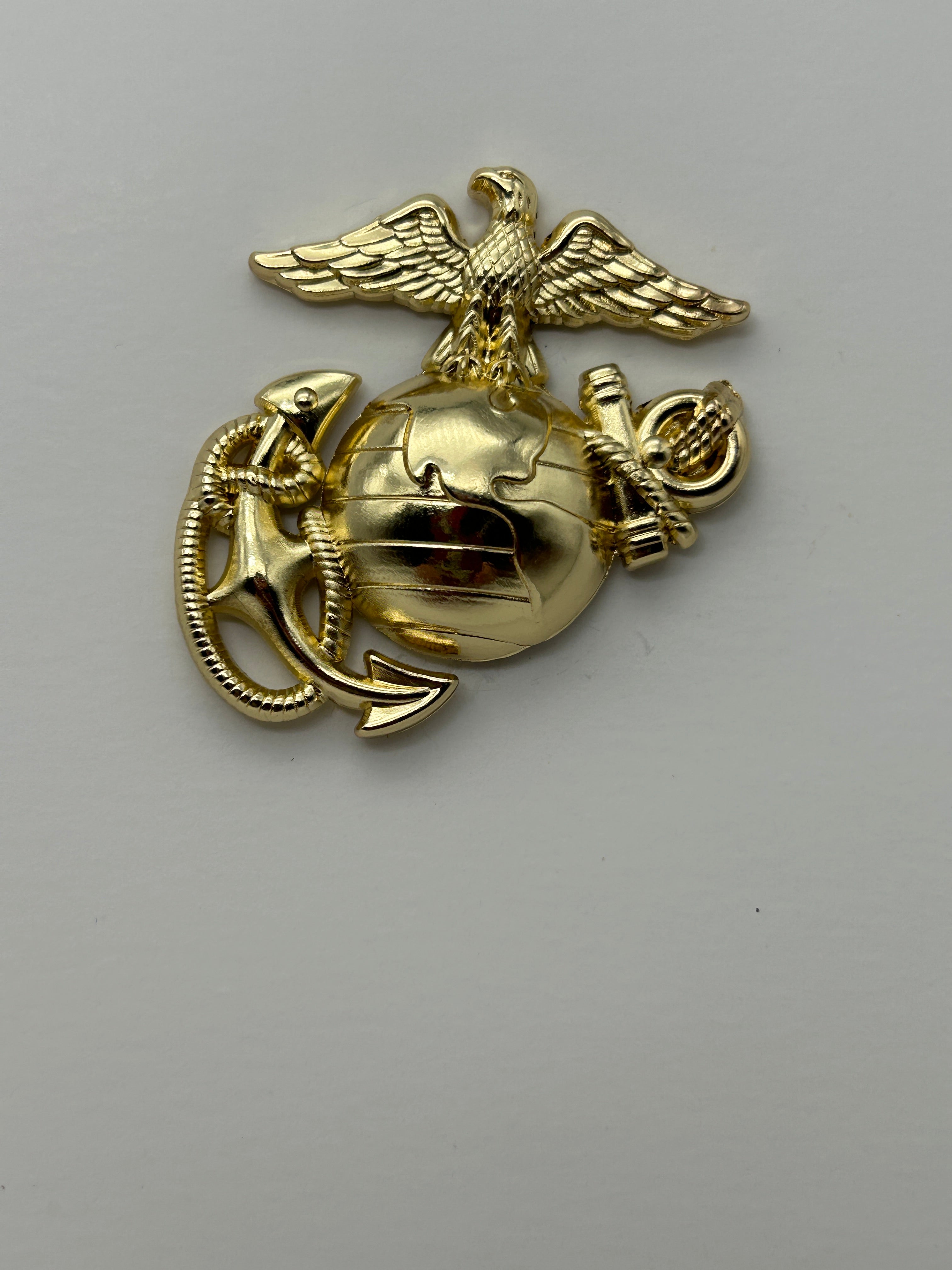 US Marine X-Large Pin USMC Gold Eagle (2 3/4") | Military Hats & Pins