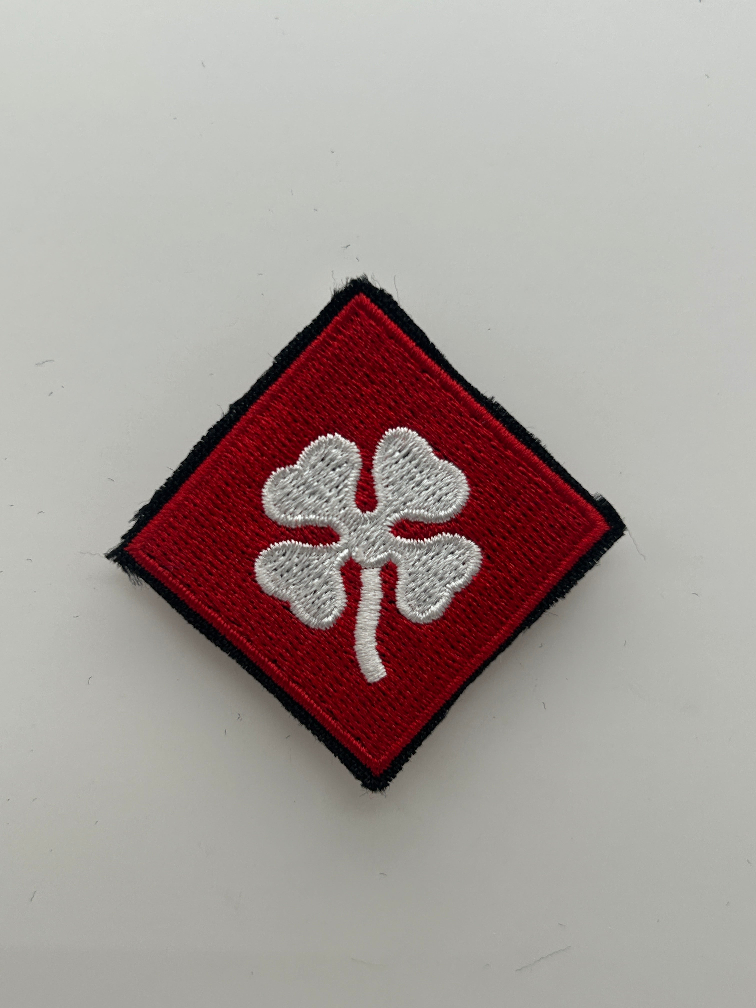 US Military Tabs and Tiny Logo 1 1/2 : 4th Infantry Division | Military Hats & Pins