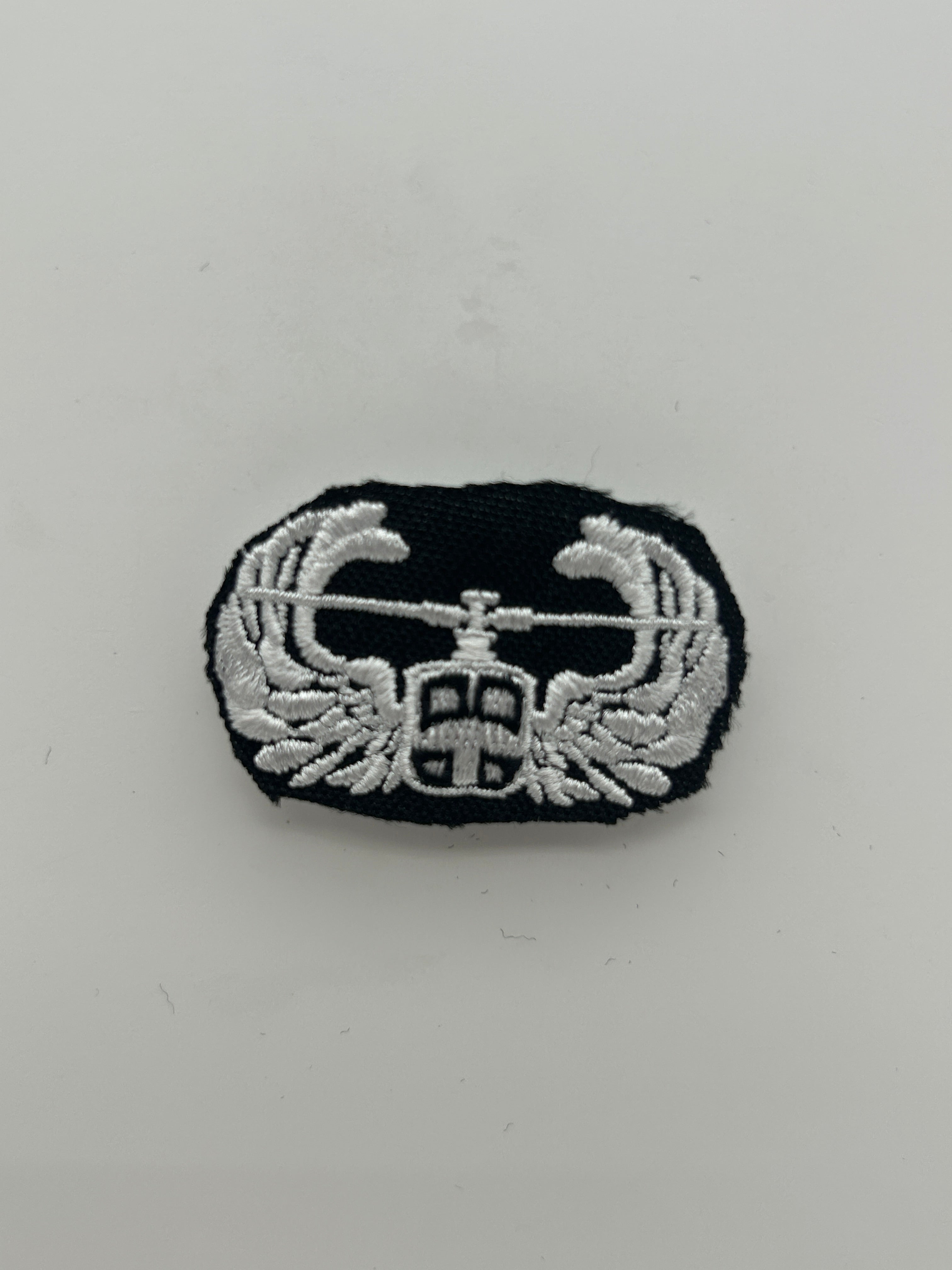 US Military Tabs and Tiny Logo 1 1/2 : Air Assault Badge | Military Hats & Pins