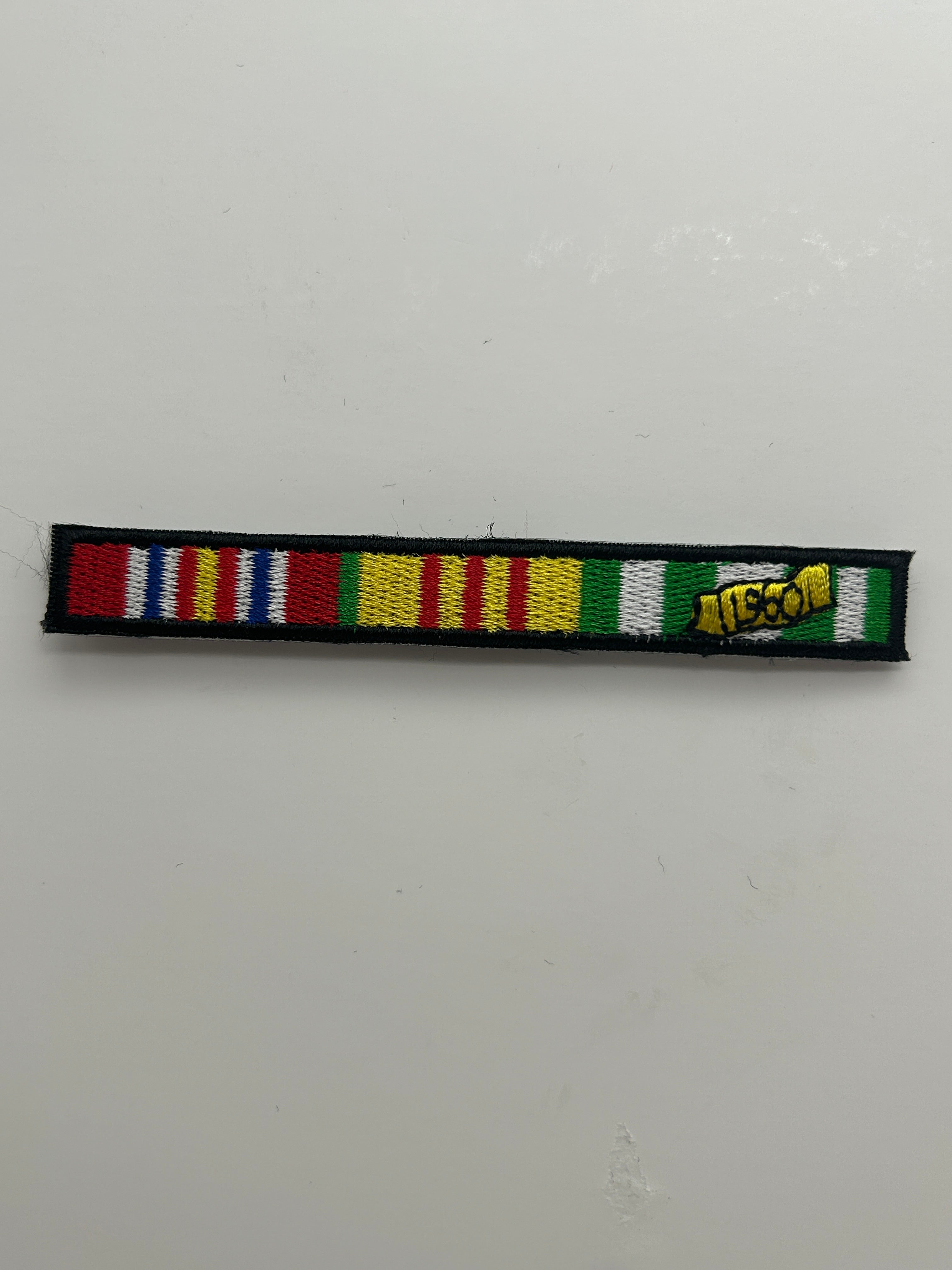 US Military Tabs and Tiny Logo 1 1/2 : Vietnam Service Ribbon | Military Hats & Pins
