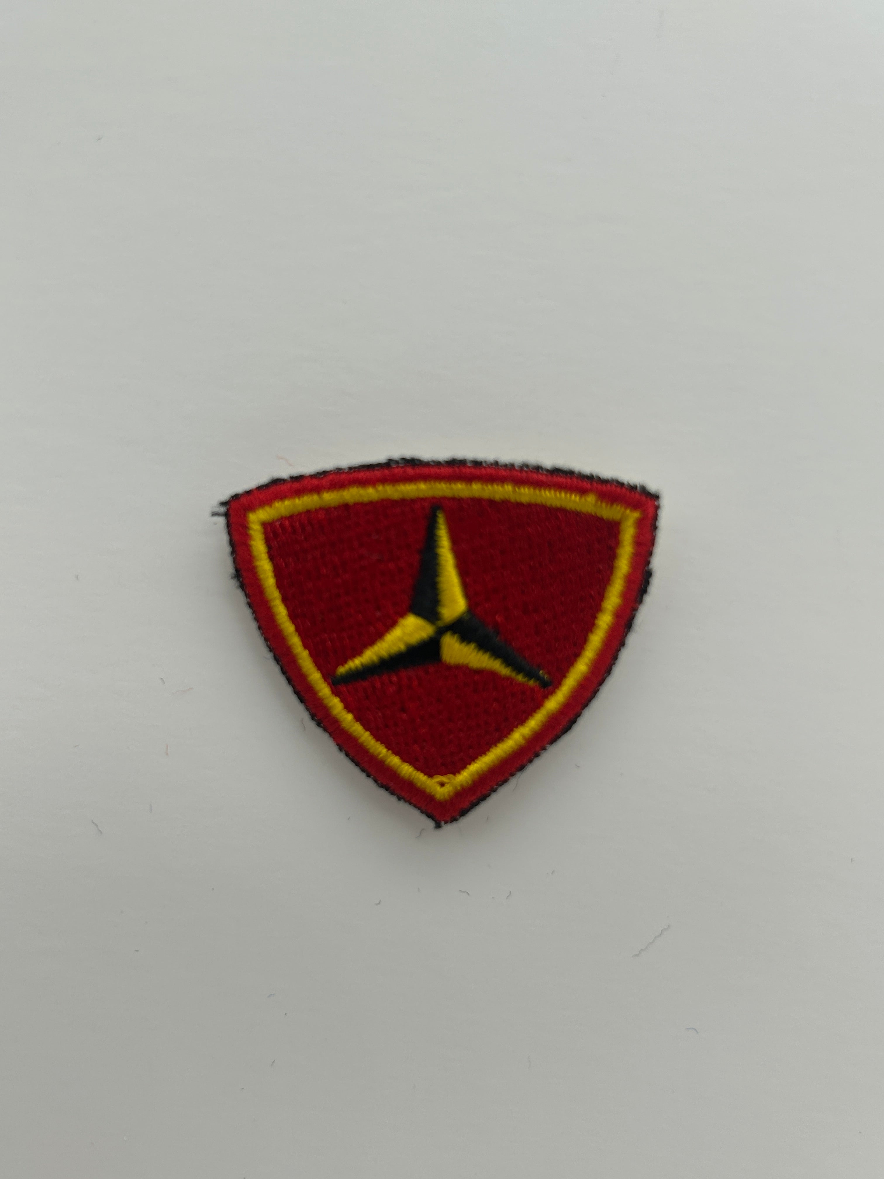 US Military Tabs and Tiny Logo 1 1/2 : USMC 3rd Marine Division | Military Hats & Pins