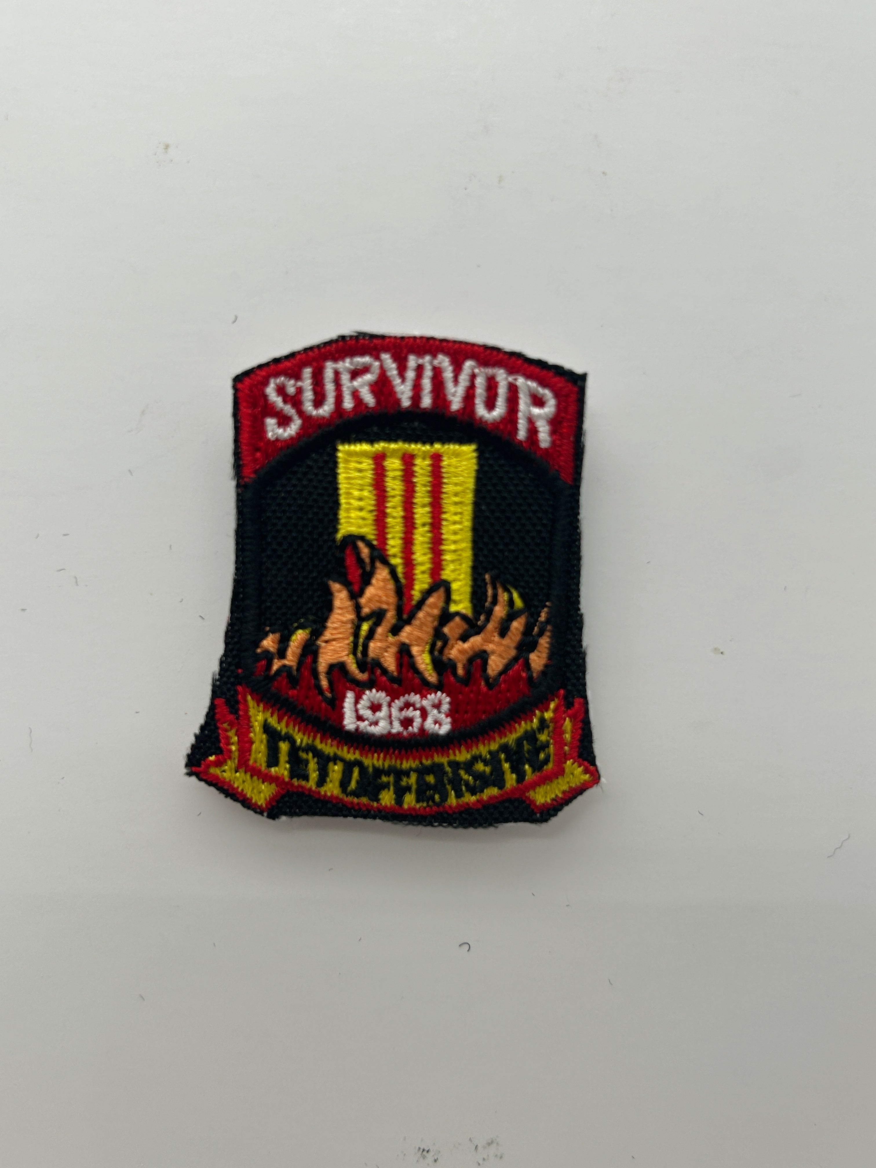 US Military Tabs and Tiny Logo 1 1/2 : Vietnam War Tet Offensive 1968 Survivor Patch | Military Hats & Pins