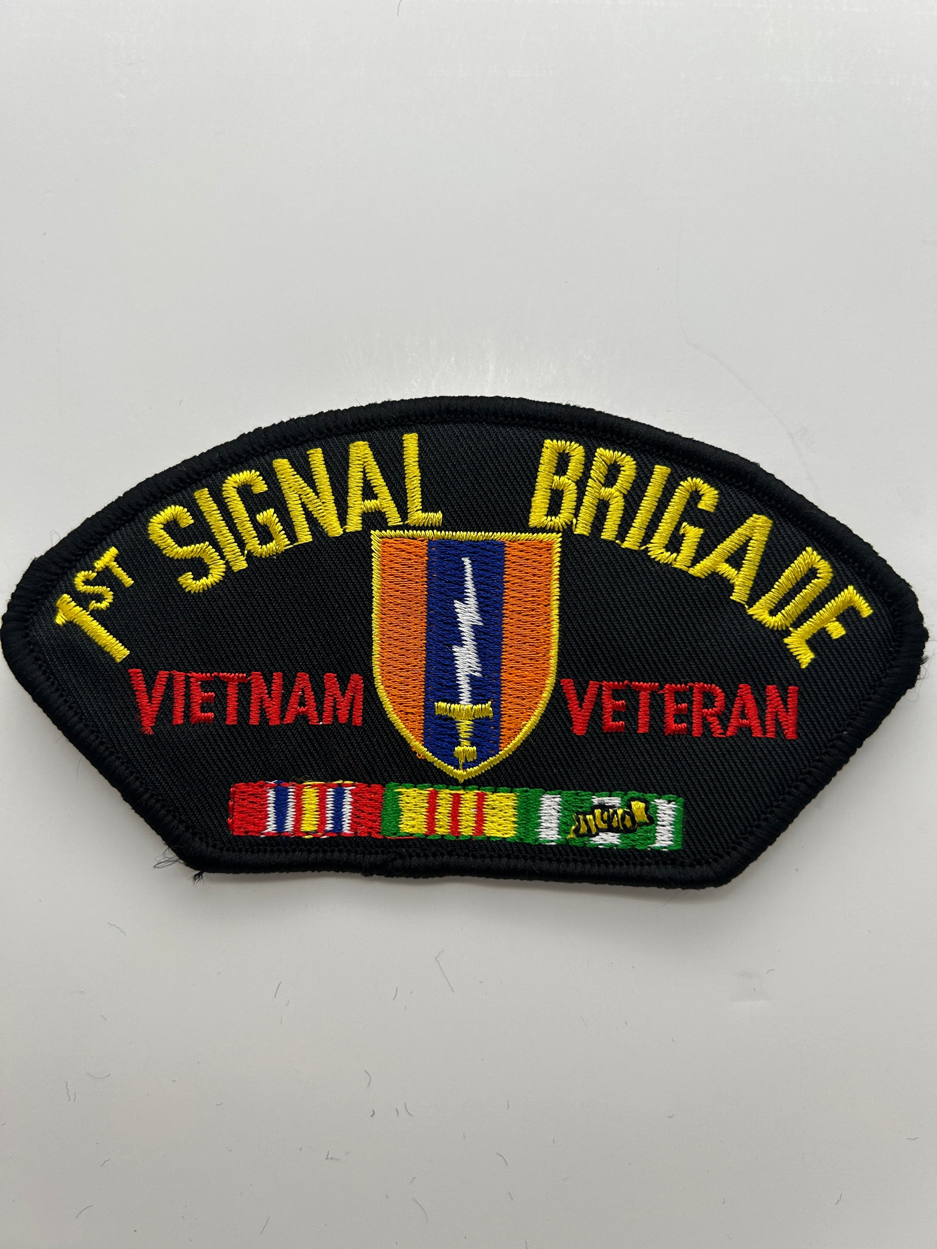US Army Patch: 1st Signal Brigade Vietnam Veteran Service Ribbon Military Patch | Military Hats & Pins