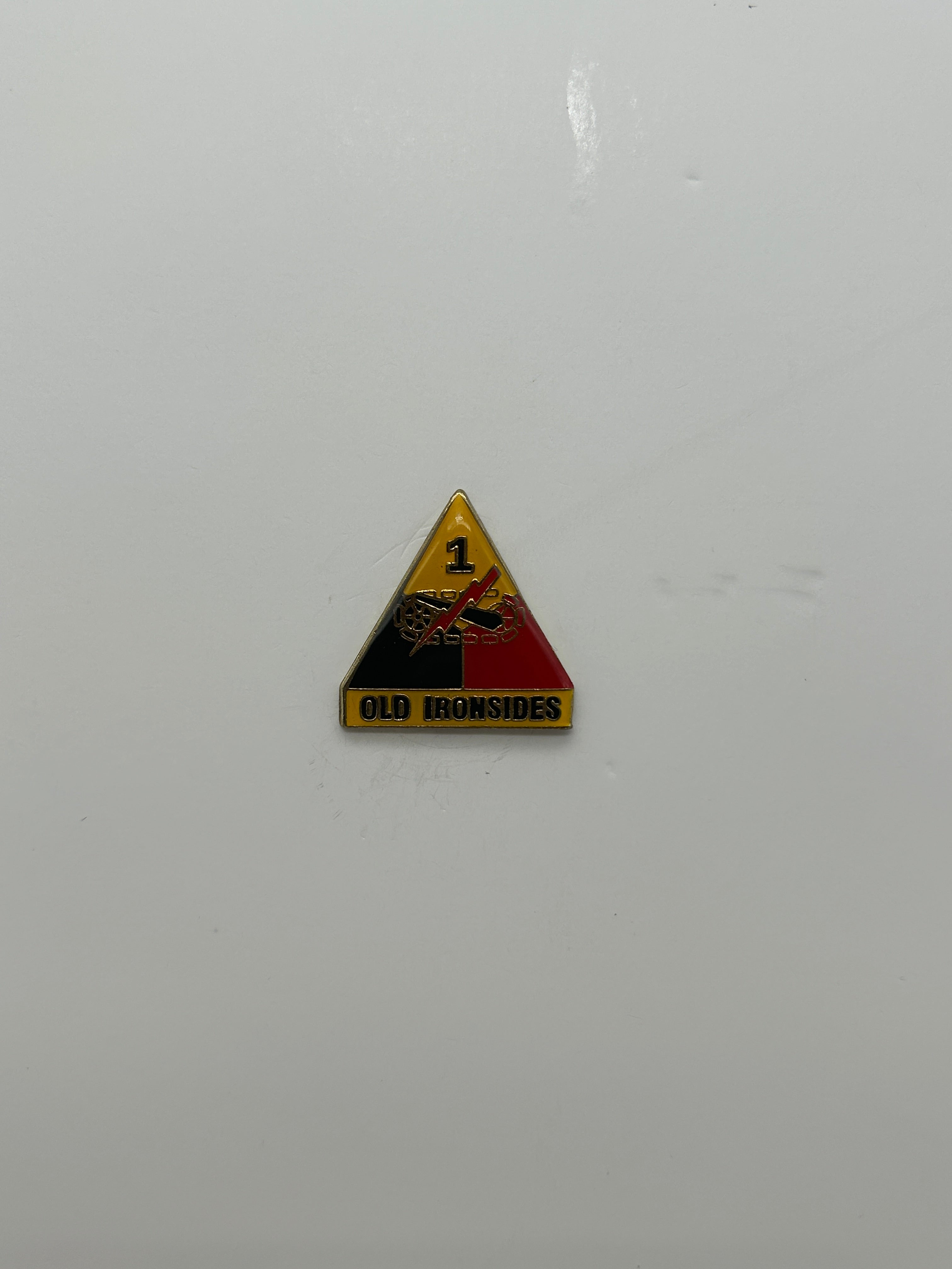 US Army 1st Armored Division Hat Pin | Military Hats & Pins
