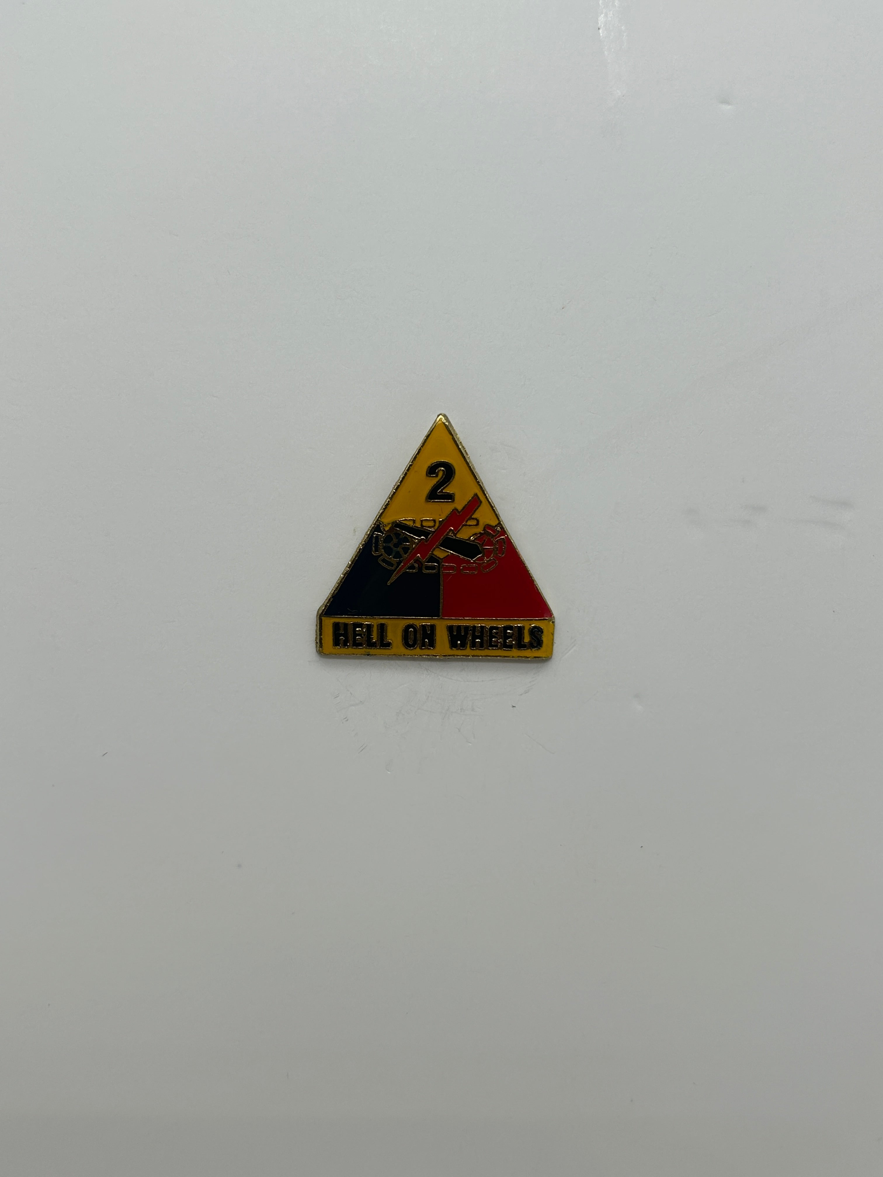 US Army 2nd Armored Division Hell on Wheels Hat Pin | Military Hats & Pins