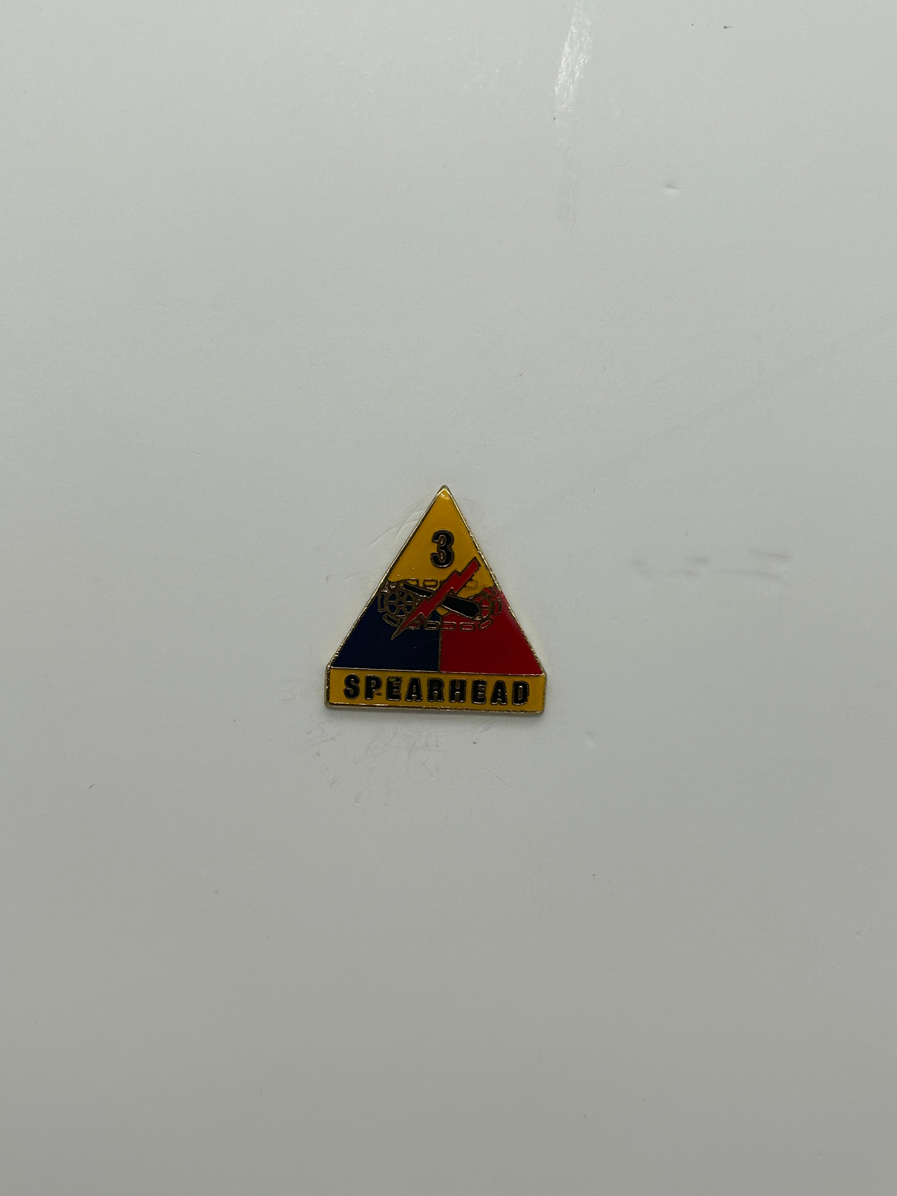 US Army 3rd Armored Division Spearhead Hat Pin | Military Hats & Pins