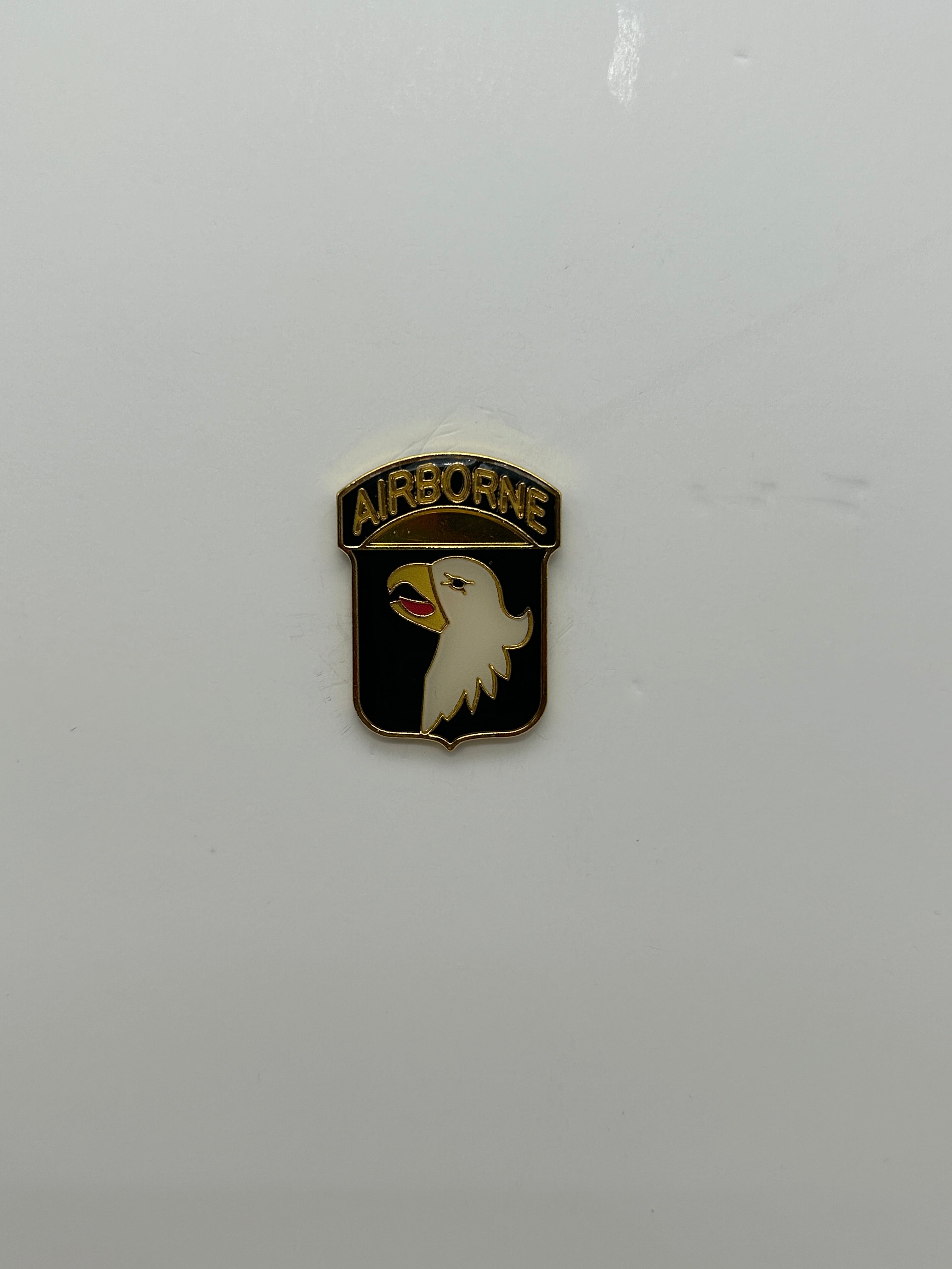 U.S Army 101st Airborne Division Screaming Eagle Hat Pin | Military Hats & Pins
