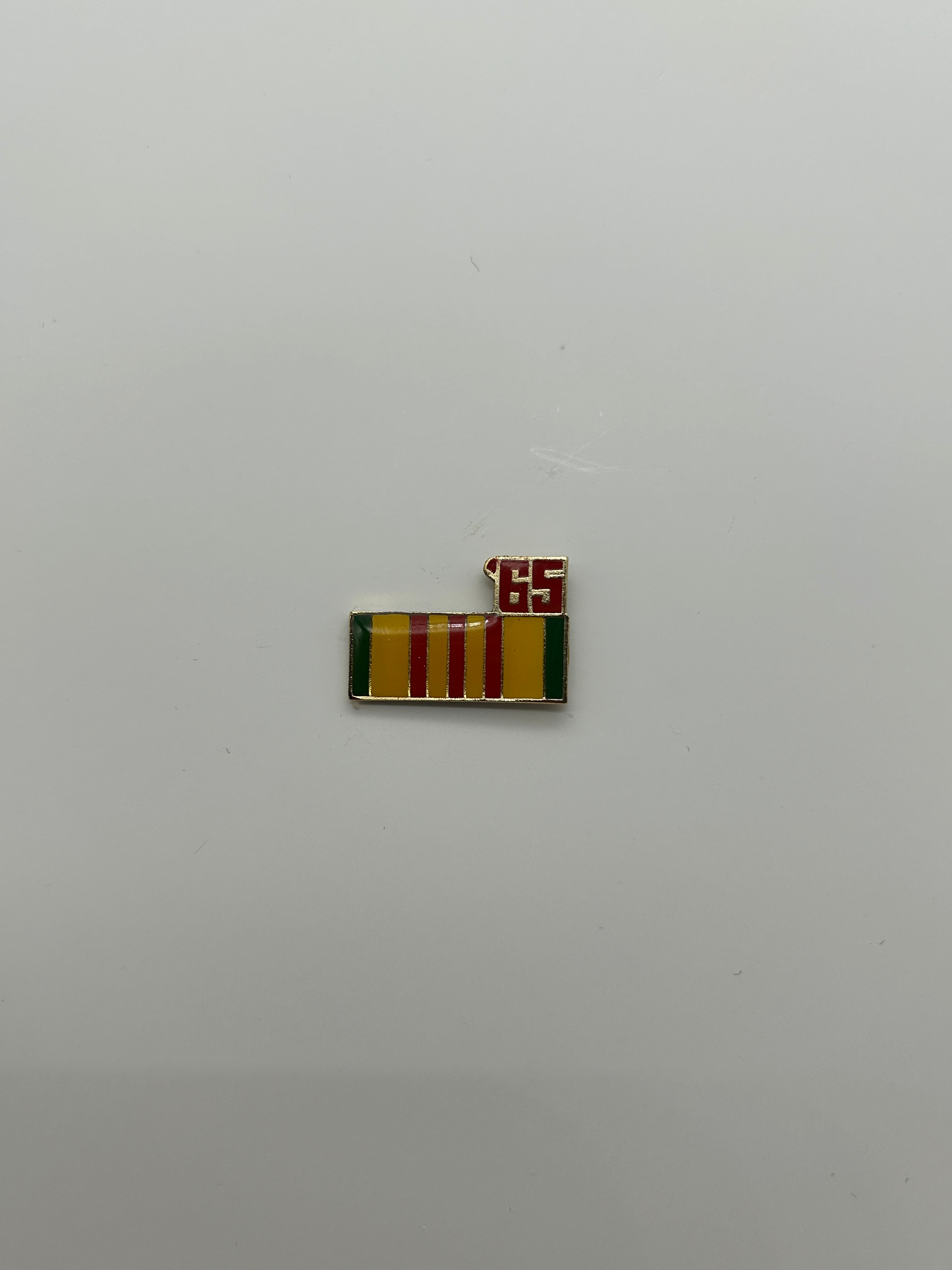 Vietnam Service Medal Ribbon Pin with '65 | Military Hats & Pins