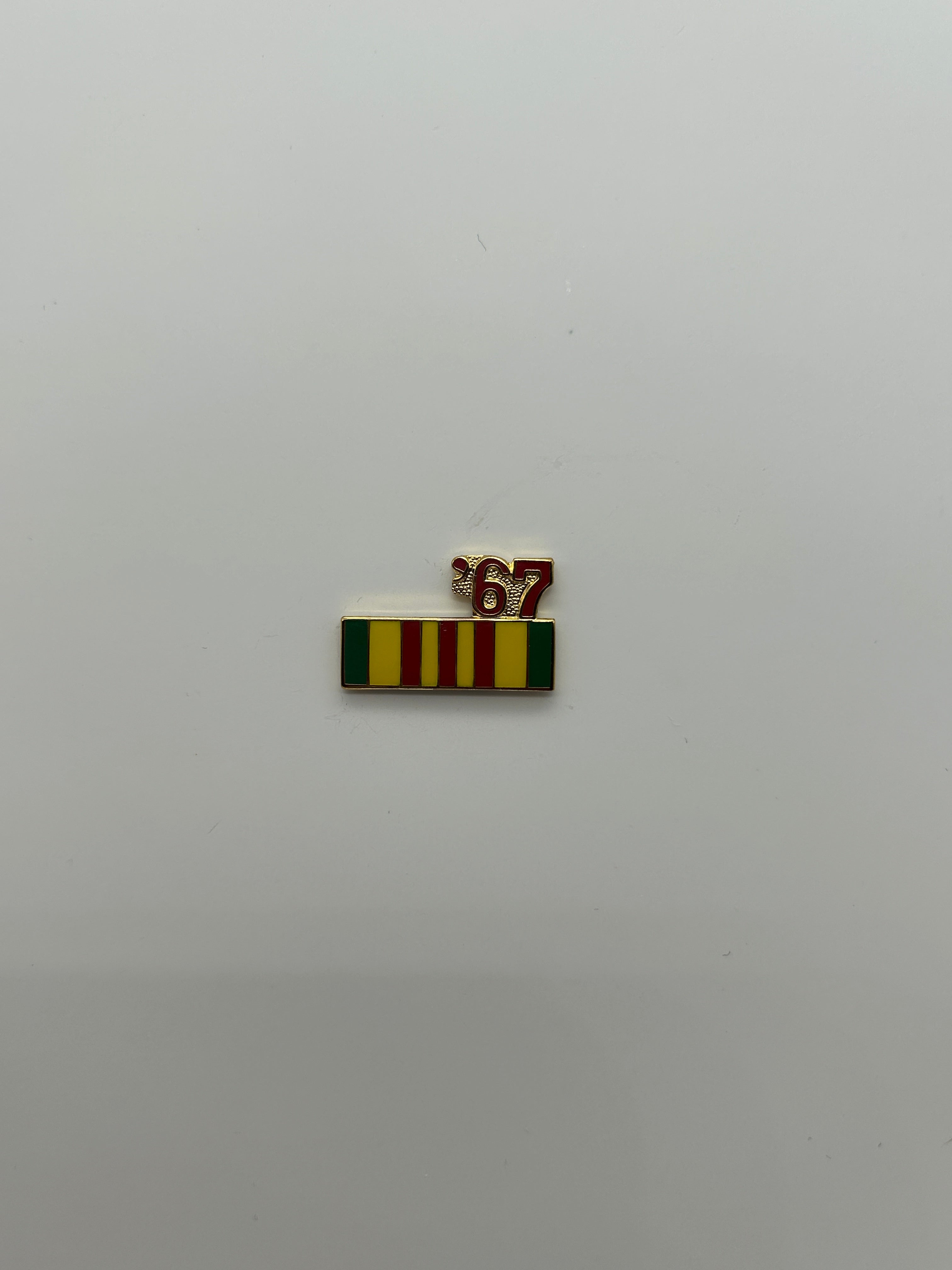 Vietnam Service Medal Ribbon Pin with '67 | Military Hats & Pins